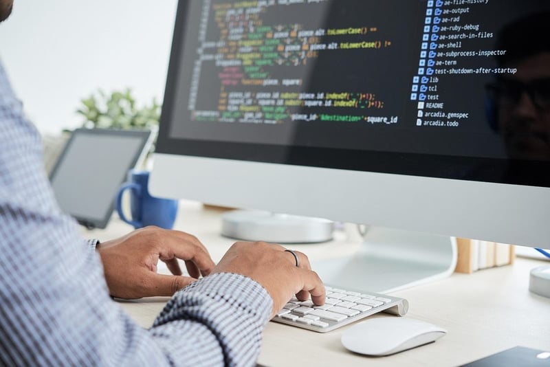 Impact de l'IA générative sur le métier de développeur web : révolution ou menace ?
